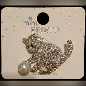 Cat Brooch